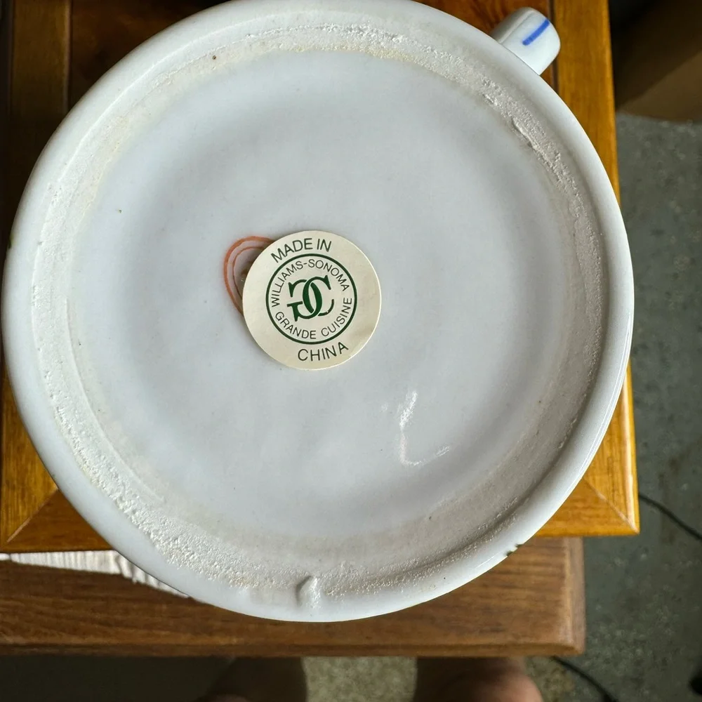 Early 1990s Williams-Sonoma Chinese Porcelain Style Lidded Mugs